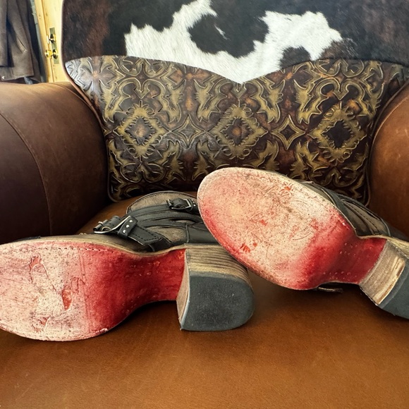 Freebird by Steven Canyon Boots - Picture 8 of 9